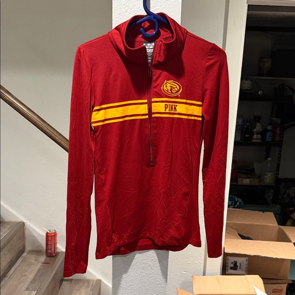 PINK Victoria's Secret Red Pullover IOWA STATE CYCLONES - Picture 1 of 3